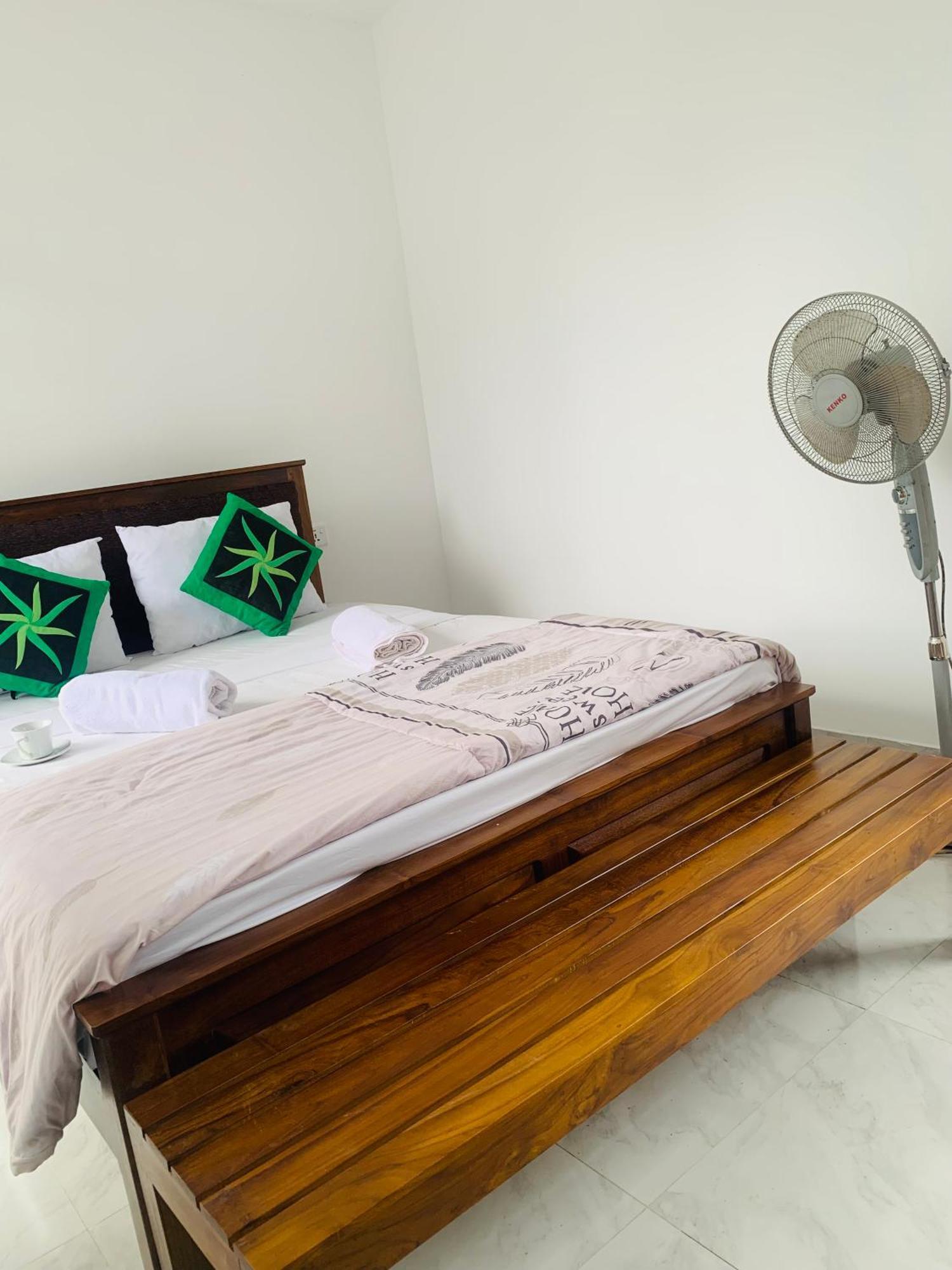 Broad View Apartment Ella Bagian luar foto